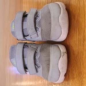 Used Nike Kid's Star Runner, Size 8C, Grey